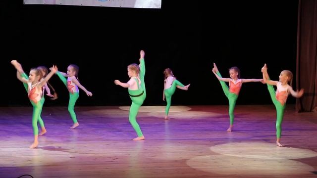 Студия циркового искусства "Пегас" - "Цветы" смотреть онлайн