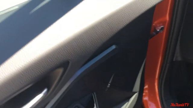 Toyota C-HR Привлекательный дизайн со скучным салоном! смотреть онлайн