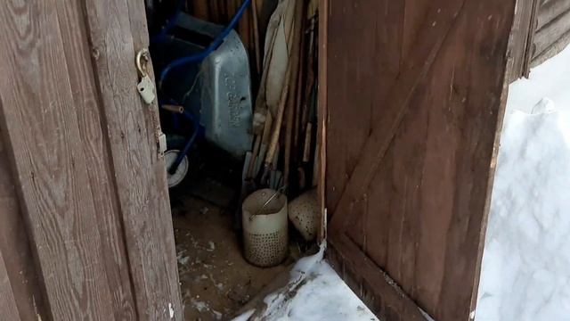 Поймали воришку. Зимний визит на дачу. Торф и земля равно хороший урожай. смотреть онлайн