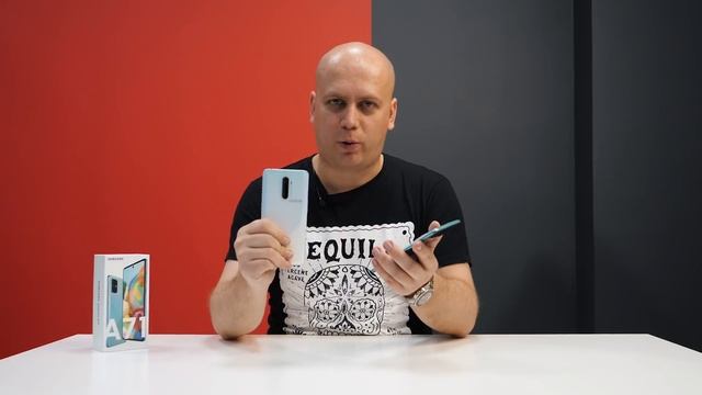 Распаковка Samsung Galaxy A71 / СРАВНЕНИЕ с Xiaomi Mi Note 10 и Galaxy A51 / ОБЗОР Галакси А71 смотреть онлайн