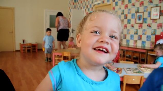 Выпуск из яслей смотреть онлайн