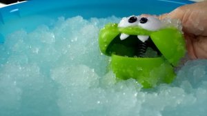 РАСПАКОВКА🍭Играем с Ам Нямом и Машинками 🍭 Поиграйка для малышей Сборник 16