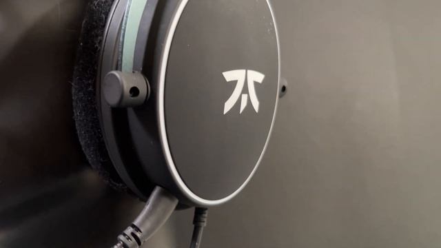 I tested the NEW Fnatic React+ gaming headset смотреть онлайн