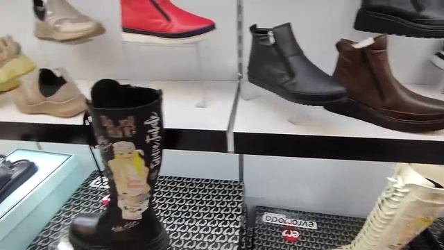 БОЛЬШИЕ СКИДКИ! МАГАЗИНЫ ЗАКРЫВАЮТСЯ В ТУРЦИИ: кожа, обувь, одежда, текстиль \ Кемер Гёйнюк