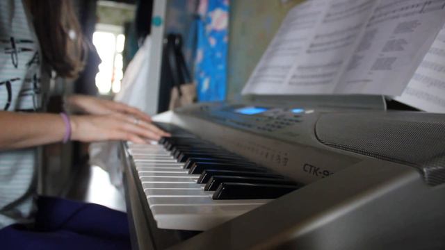 Замыкая круг. cover смотреть онлайн