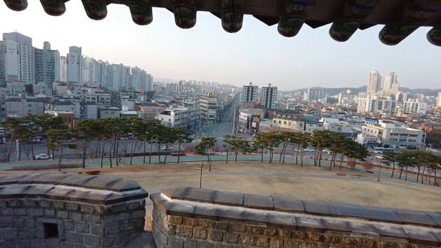 Exploring Hwaseong Fortress in Suwon | Travel Vlog смотреть онлайн