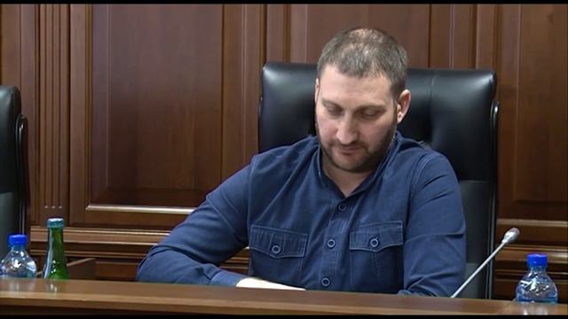 В Грозненской городской Думе состоялось очередное заседание. смотреть онлайн