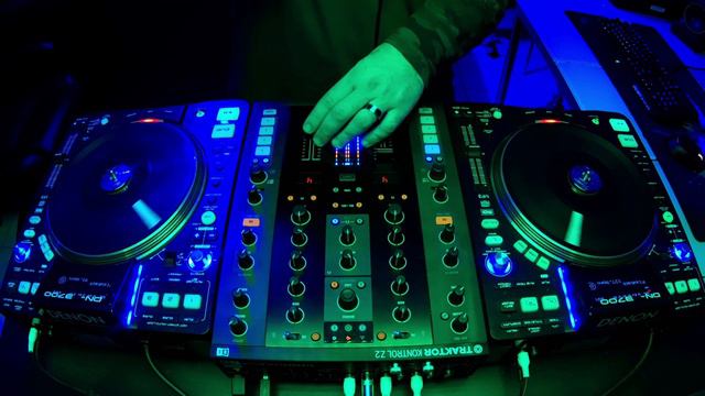 VOL. 32 (JAN 26) TECH HOUSE MIX 2020 BRAND NEW DEEP TECHNO 1 HOUR DJ SET смотреть онлайн