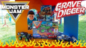 Тачки Монстр Джем/Открываем набор Грейв Диггер/Monster Jam models 1:64/Кинетический песок и формочки