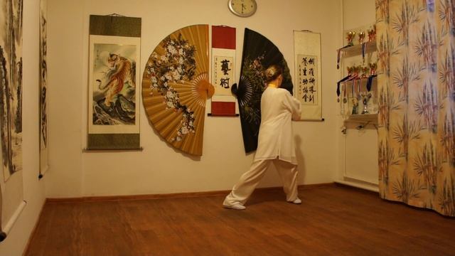 Цигун Даоинь Яншен Гун. Выполняет Бахтенко Лена: Восстанавливающий иммунитет и сберегающий здоровье смотреть онлайн