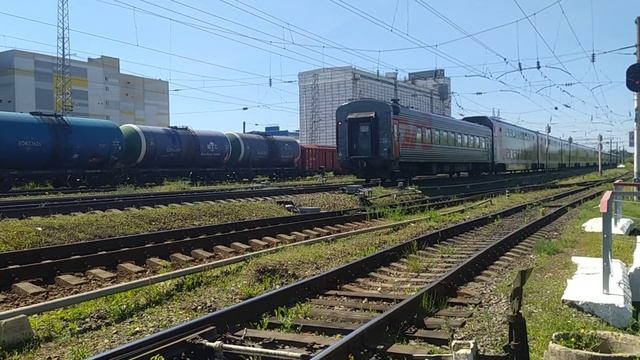 Встреча электровозов ЭП20-017 и ЭП20-003 смотреть онлайн