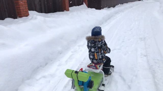 снегокат с мотором от бензопилы урал смотреть онлайн