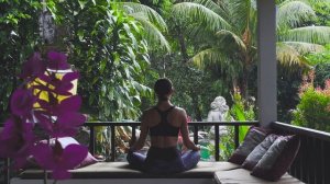 ШАВАСАНА. ГЛУБОКОЕ РАССЛАБЛЕНИЕ. МЕДИТАЦИЯ. 5 МИНУТ.