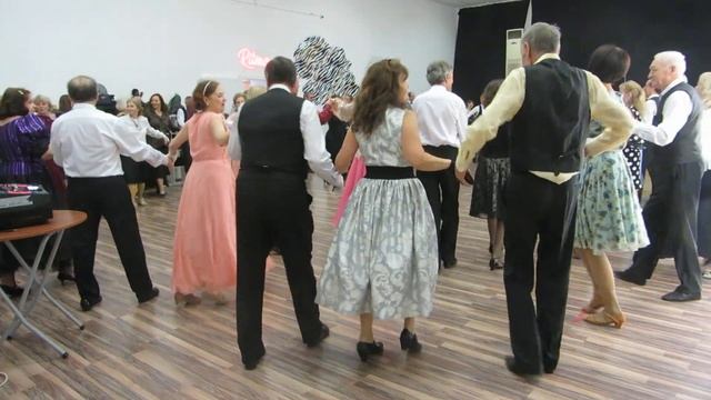 Испанский вальс. Танцевальный вечер на Павелецкой. смотреть онлайн