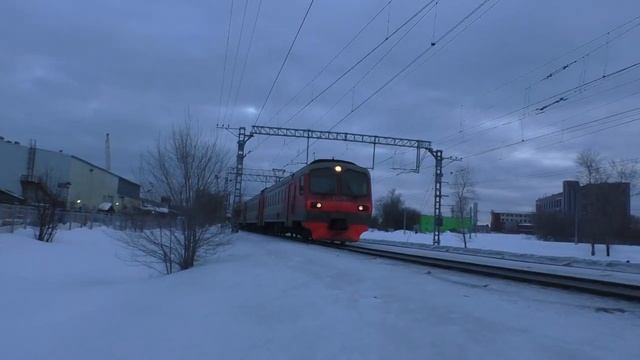 Электропоезд ЭД4МК-0029 сообщением Кашира - Москва смотреть онлайн