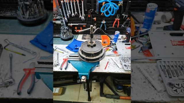 Звонок от клиента /// Бюджетная замена датчиков холла за Шаверму в мотор-колесе электровелосипеда!! смотреть онлайн