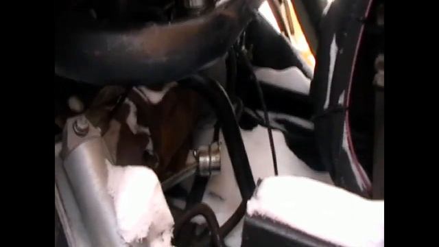 Предпусковой подогреватель двигателя (мокрый фен) Hydronic 10 на Shacman F2000 ЕВРО 2 (часть 1) смотреть онлайн