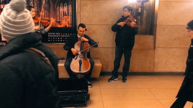 Париж, уличные музыканты / Paris, street musicians смотреть онлайн