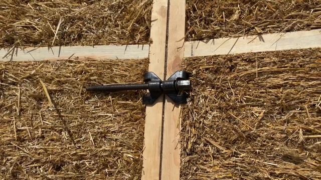 008 Круглый соломенный дом. Монтаж 1 этажа смотреть онлайн