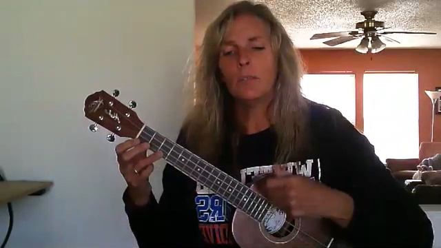 Someone You Loved - Ukulele Demo смотреть онлайн