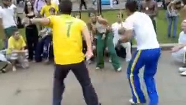 Capoeira Street Roda (80) - Mestre Luiz Renato смотреть онлайн