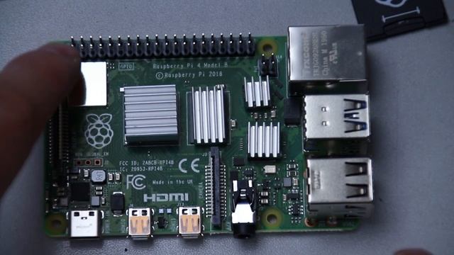 Raspberry Pi 4 Model B 4GB 2019 - First Time Boot + Unboxing смотреть онлайн