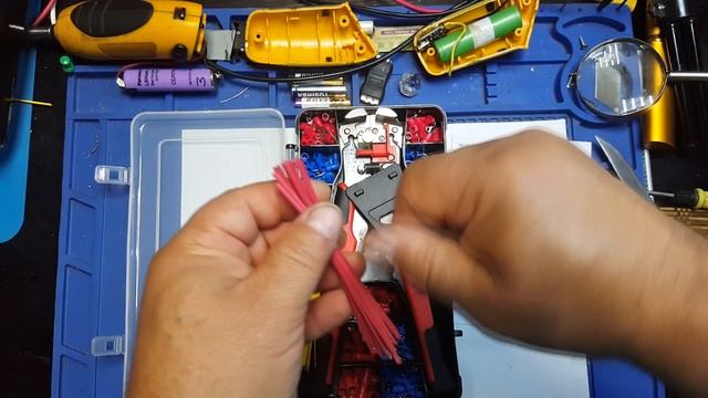 Посылка с нежданными подарками от магазина GVDA смотреть онлайн