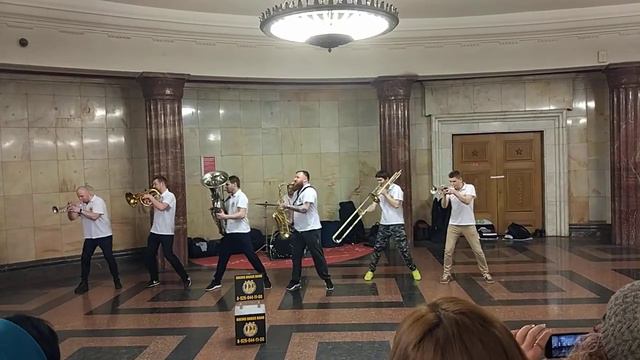 Brevis Brass Band смотреть онлайн