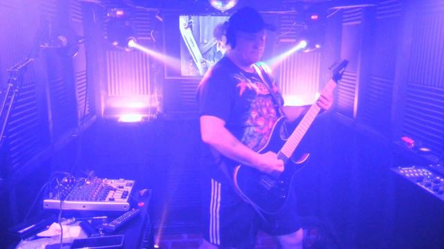 Def Leppard - Women rhythm guitar cover | Leadmill Sheffield build up смотреть онлайн