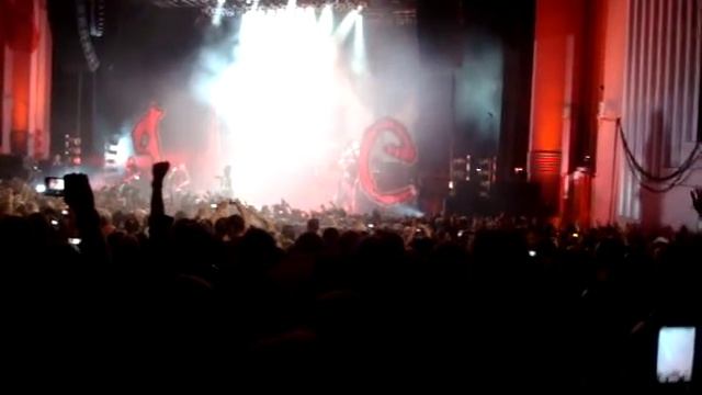 Alice cooper ...Theatre of Death tour 2009..hammersmith apollo ,opening minutes смотреть онлайн