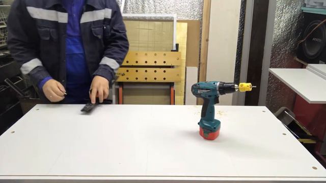 Применение кондуктора Blum не по назначению, или как сделать отверстия для переставной полки смотреть онлайн