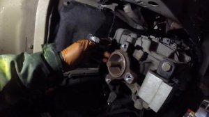 How to remove the Mercedes Sprinter gearbox/Как снять КПП  Mercedes Sprinter