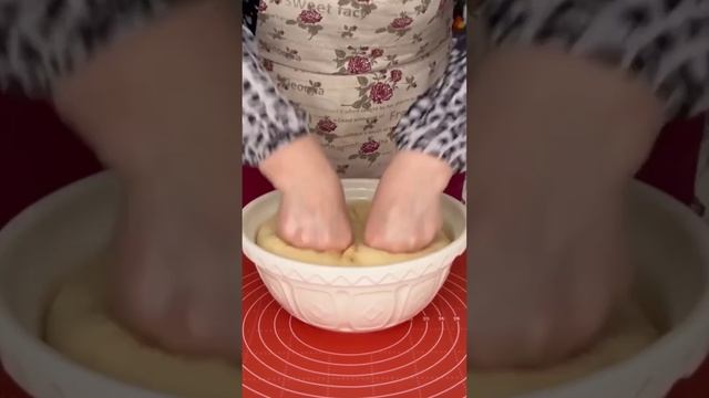 ЗАРЕМА РАССКАЗАЛА РЕЦЕПТ БУЛОЧЕК ДЛЯ ПРОДАЖИ ?ВКУСНЫЙ БОРЩ смотреть онлайн