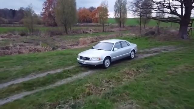 Audi A8 D2 Flyover смотреть онлайн
