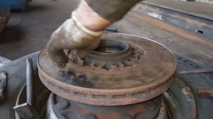 DAF 105 замена подшипника передней ступицы