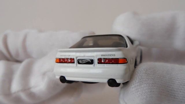 `89 MAZDA SAVANNA RX 7  -  HotWheels 064