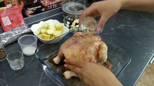 курица с черносливом и яблоками