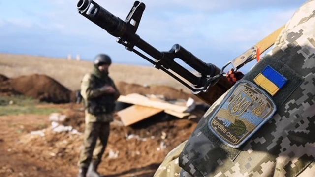 На Украине заявили о нежелании "бомбить Донбасс" (16.03.2021) смотреть онлайн