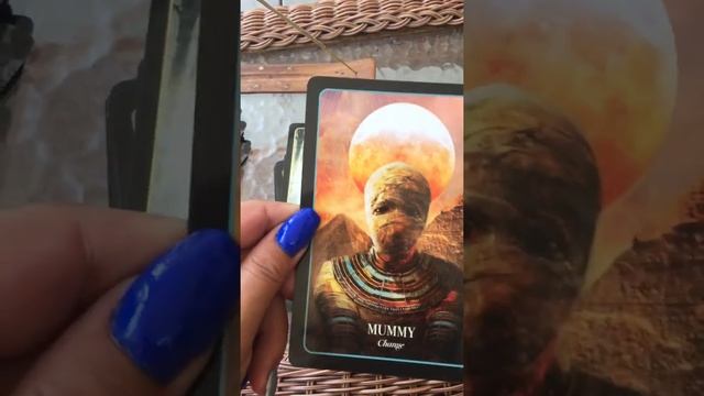 Halloween Oracle Deck смотреть онлайн