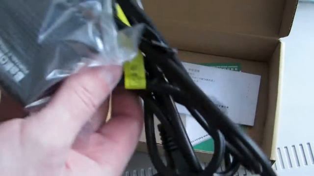 Распаковка Предусилителя 2.1 стерео и паяльной станции смотреть онлайн