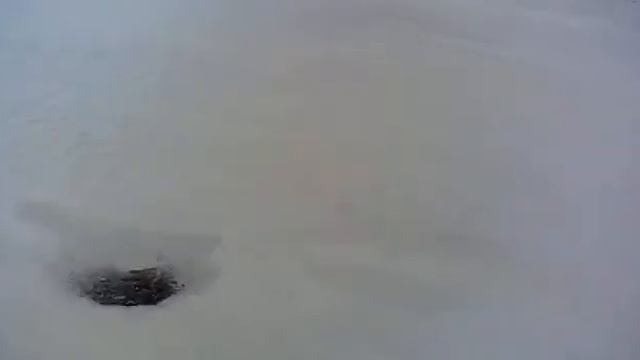 Лунка и водоворот.