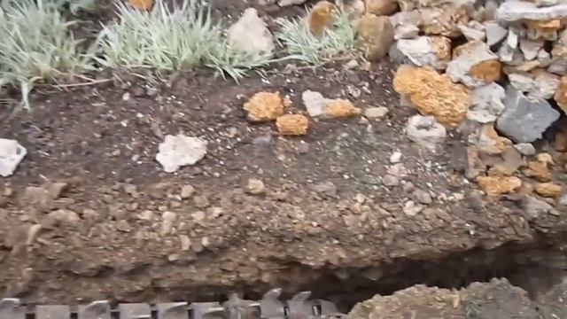 Работа траншеекопателя на скальном грунте смотреть онлайн