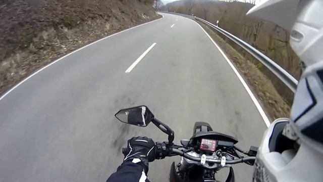 first ride 2k14 yamaha r1 rn04/honda fmx 650/ kawasaki zzr 600 смотреть онлайн