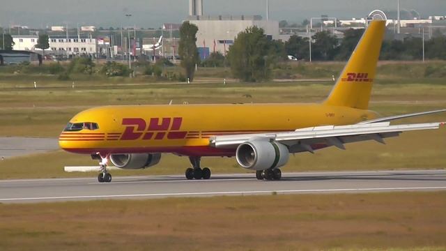 Flughafen Leipzig/Halle EDDP / LEJ Juni 2015 смотреть онлайн