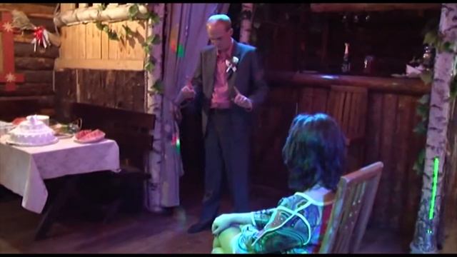 За лошадь-пони))) стоит выпить! Супер артистичный свидетель..!!! смотреть онлайн