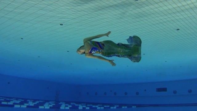 РУСАЛКА под водой | MERMAID under water | настоящая русалка смотреть онлайн