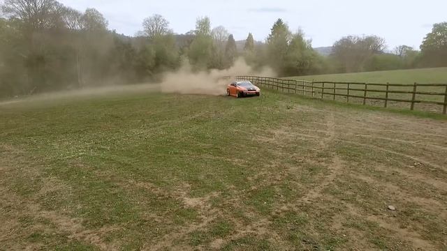 R33 skyline field hooning смотреть онлайн