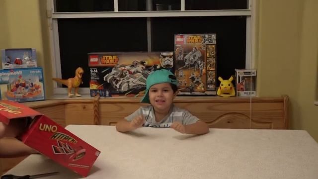 Uno Attack Game!!! By Mattel смотреть онлайн
