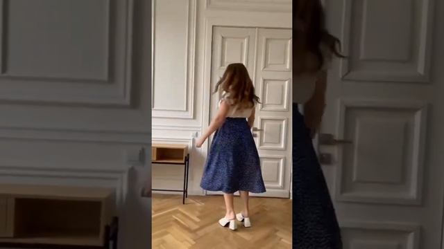 Купить юбку-клеш женскую летнюю в мелкий горошек, коллекция "Весна-Лето 2022" смотреть онлайн