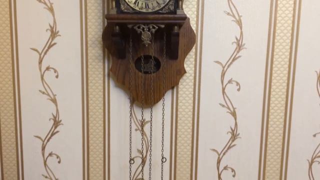 Часы настенные Wuba с боем и маятником смотреть онлайн